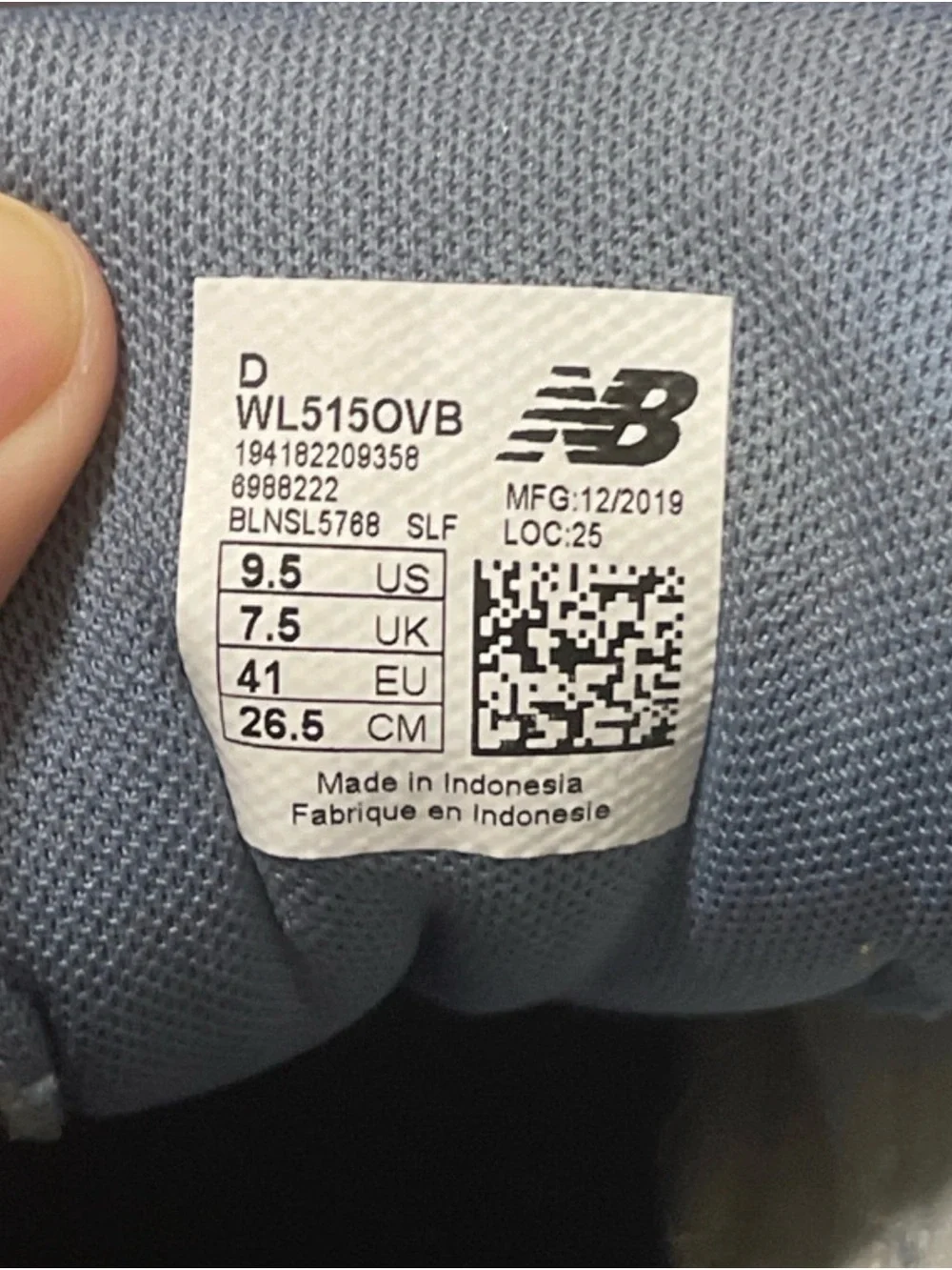 Women’s 9.5 New Balance Blue and Coral Sneakers